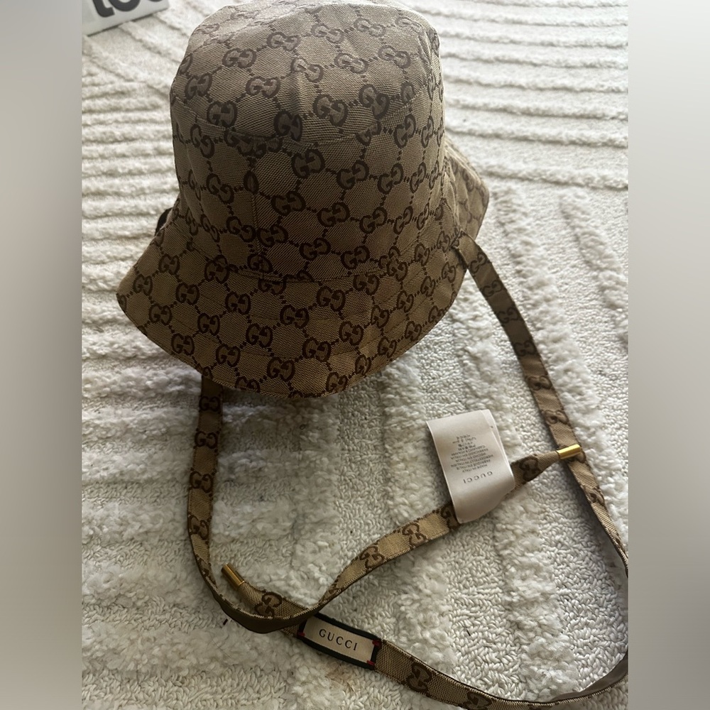 Gucci Reversible Hat in GG Canvas and Nylon